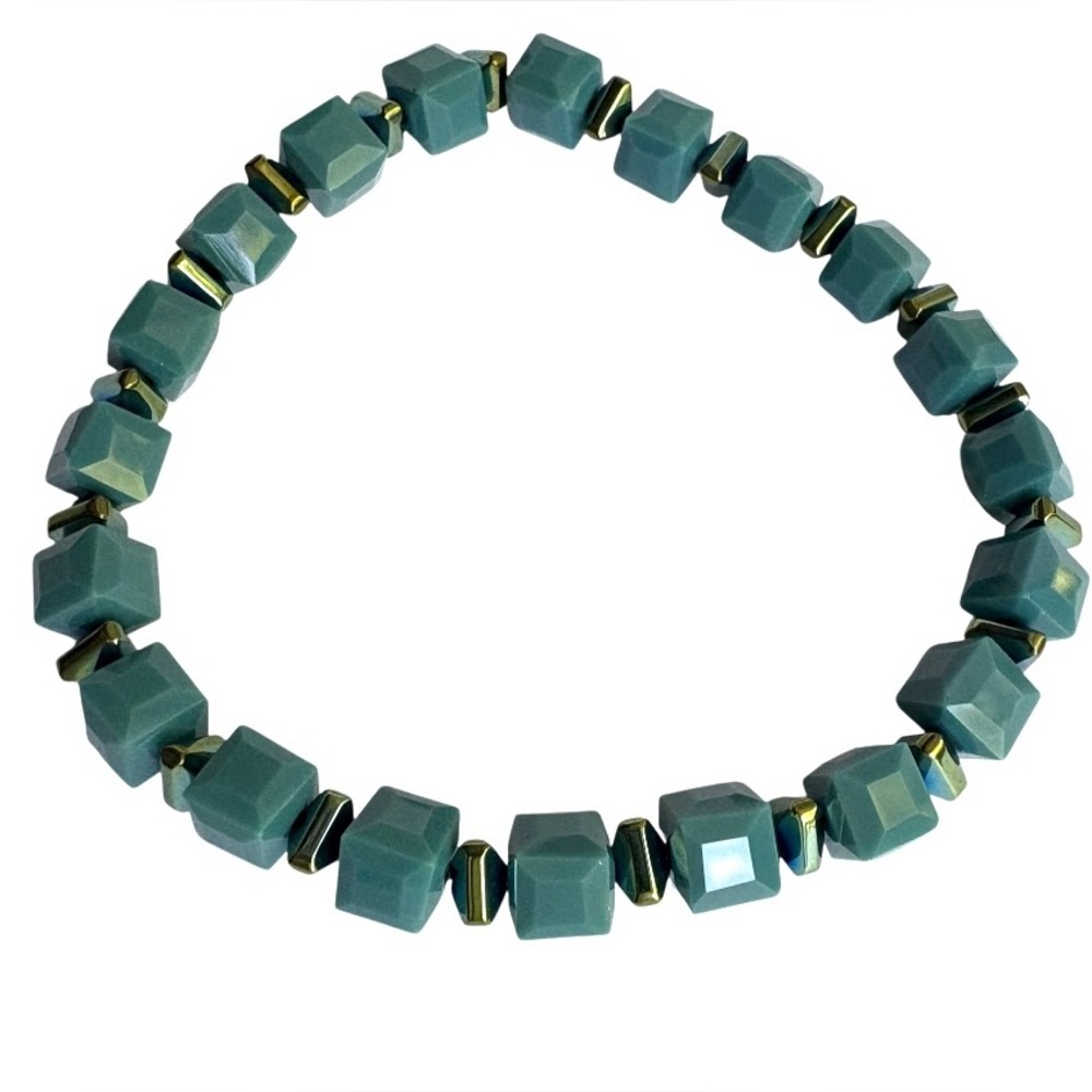 Natural Stone, Sea glass, Crystal and Czech Glass Beaded Stretch Bracelets. - Picture 13 of 15